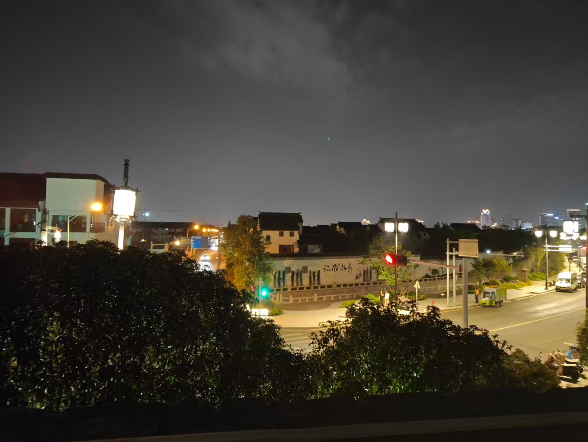 平门城墙上拍的